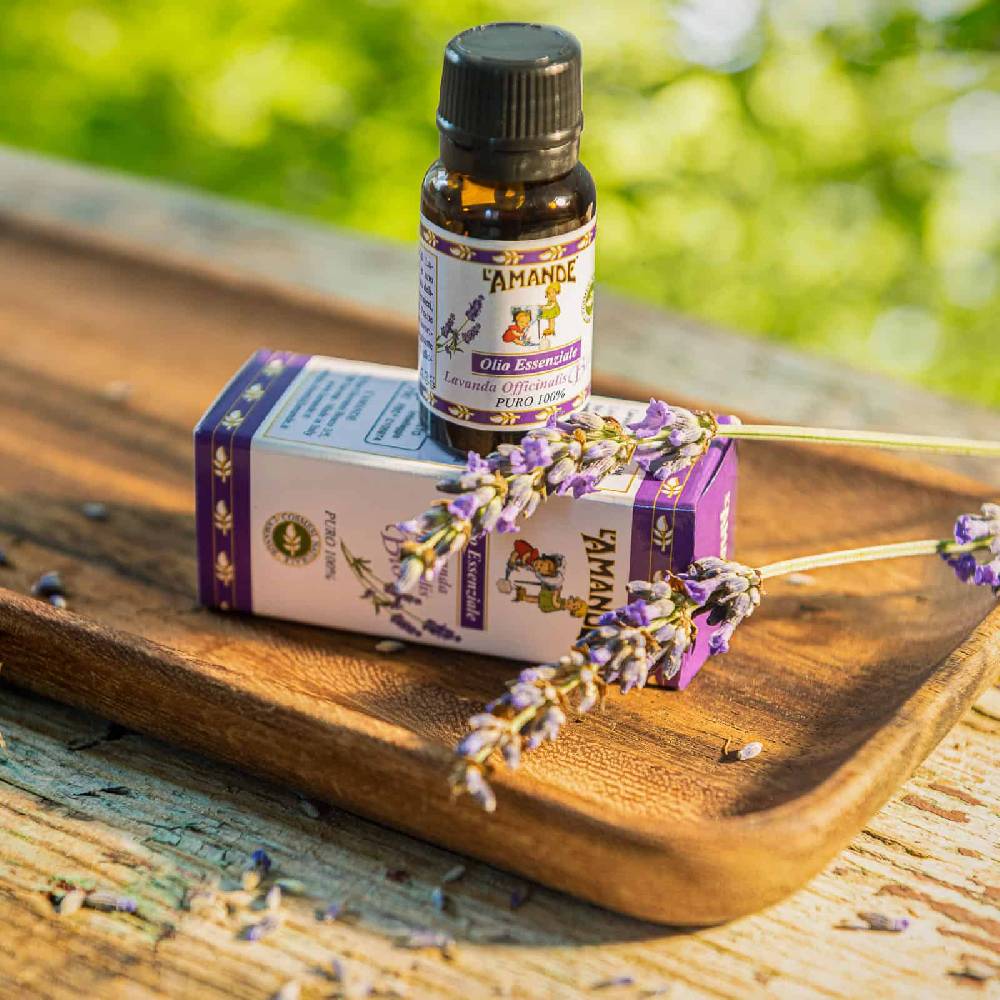 L'amande Olio essenziale Lavanda officinalis del Piemonte bio Sconti questo mese