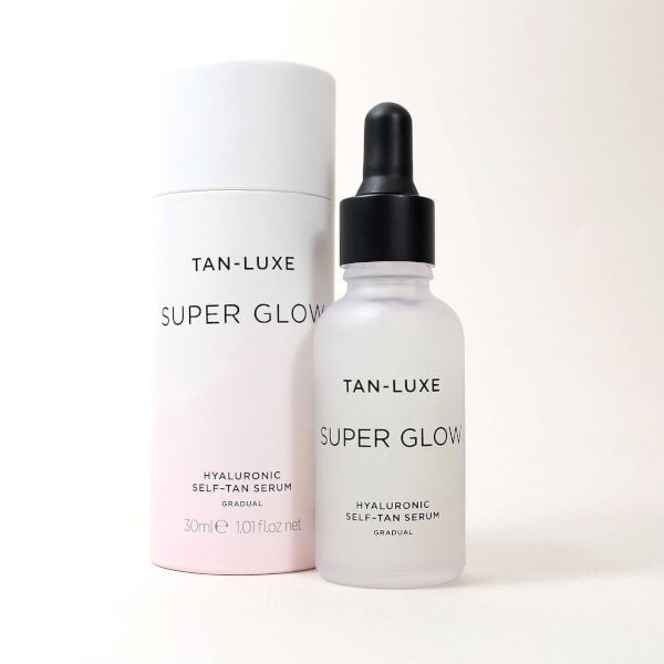 Tan-Luxe Tan-Luxe Super Glow Hyaluronic Self-Tan Siero 30ml Qualità Garantita