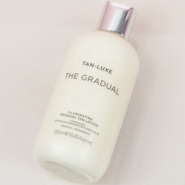Tan-Luxe Tan-Luxe The Gradual Illuminating Tanning Lotion 250ml Sconto di tempo limitato