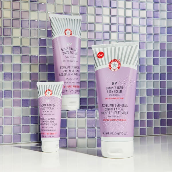 First Aid Beauty First Aid Beauty KP Bump Eraser Body Scrub with 10% AHA 283.5g Vendita Calda