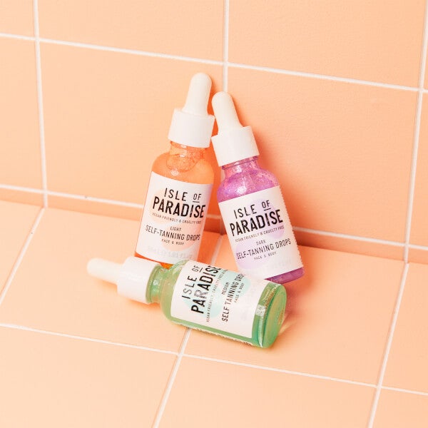 Isle of Paradise Isle of Paradise Self-Tanning Drops - Medium 30ml Solo un giorno rimasto