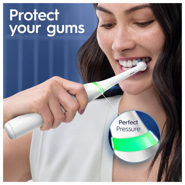Oral B Oral B iO7 White Electric Toothbrush with Travel Case Online