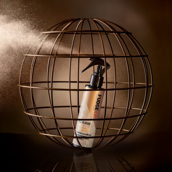 Fudge Professional Fudge Professional All Blonde Condition and Sheild Mist 150ml Sconti VIP