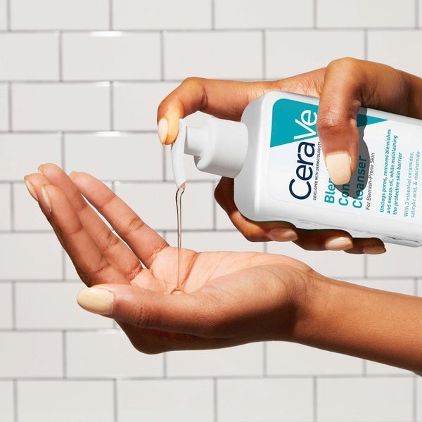 CeraVe CeraVe Blemish Control Detergente viso con acido salicilico al 2% e niacinamide per pelli con imperfezioni 236ml Promozione temporanea