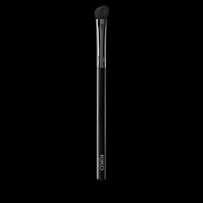 Kikocosmetics eyes 59 slanted blending brush Comprare a buon mercato