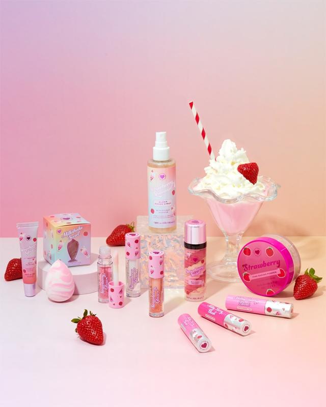I Heart Revolution I Heart Revolution Milkshake Strawberry Swirl spugnetta per fondotinta Shopping online