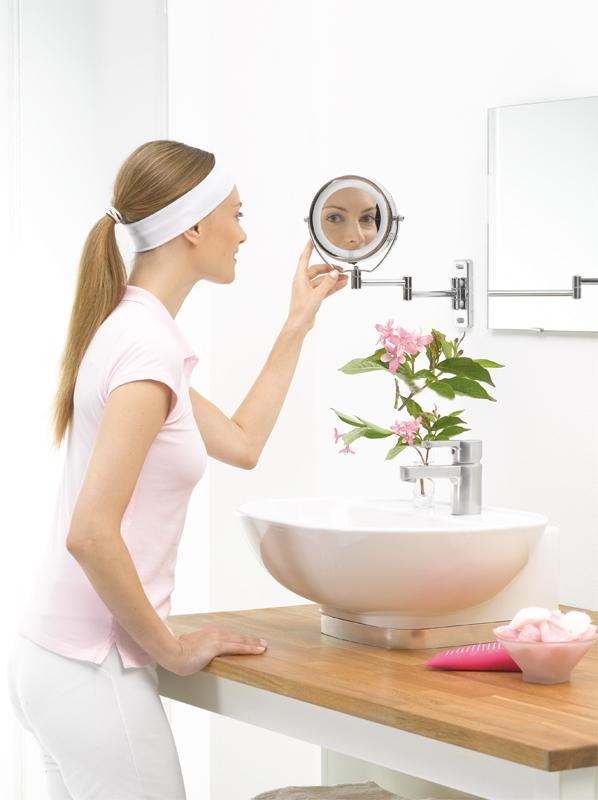 BEURER BEURER BS 59 specchietto cosmetico con retroilluminazione LED Offerta esclusiva
