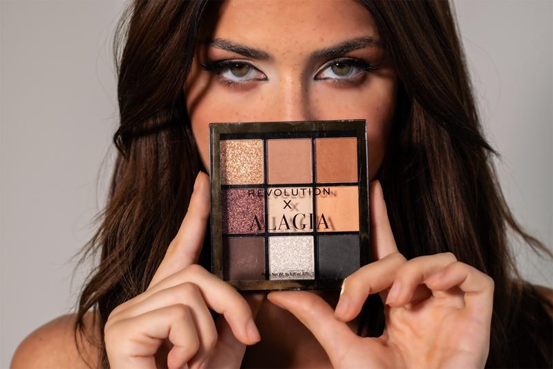 Makeup Revolution Makeup Revolution X Alagia All You Need palette di ombretti Latest fashion