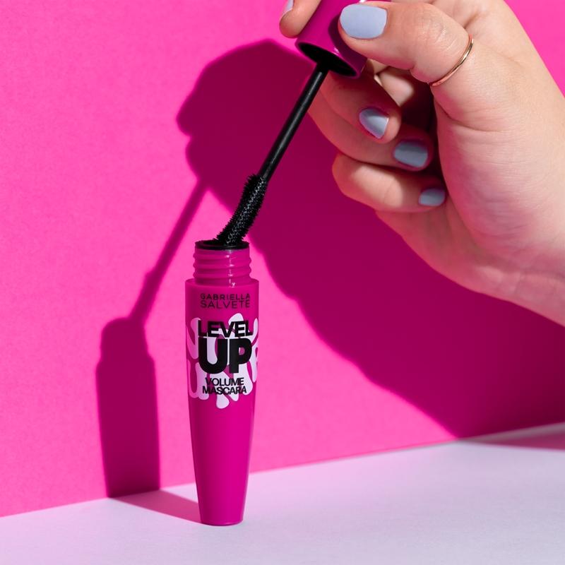 Gabriella Salvete Gabriella Salvete Festival Headliners Level Up mascara per ciglia curve e voluminose Offerta San Valentino
