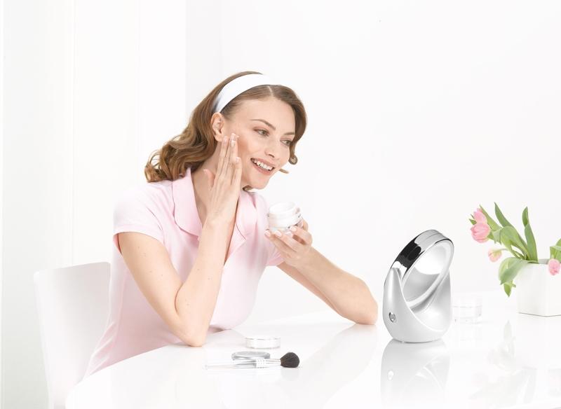 BEURER BEURER BS 49 specchietto cosmetico con retroilluminazione LED Lightning offer
