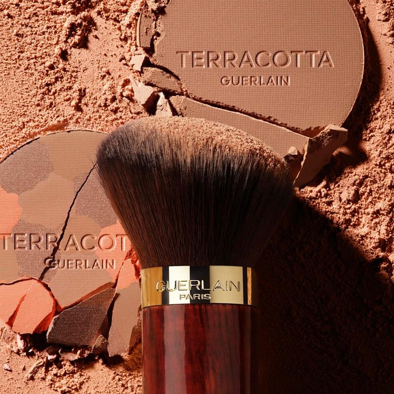 GUERLAIN GUERLAIN Terracotta Light Powder Brush pennello kabuki Offerte giornaliere