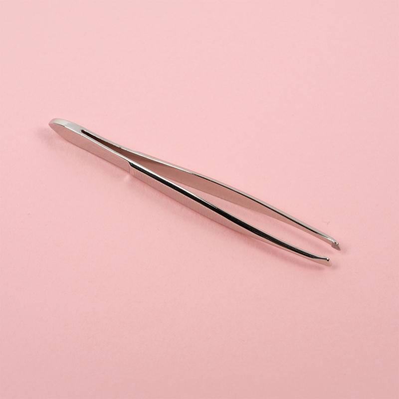 Wilkinson Sword Wilkinson Sword Cosmetic Curved Tweezers pinzetta con estremità oblique Latest stili