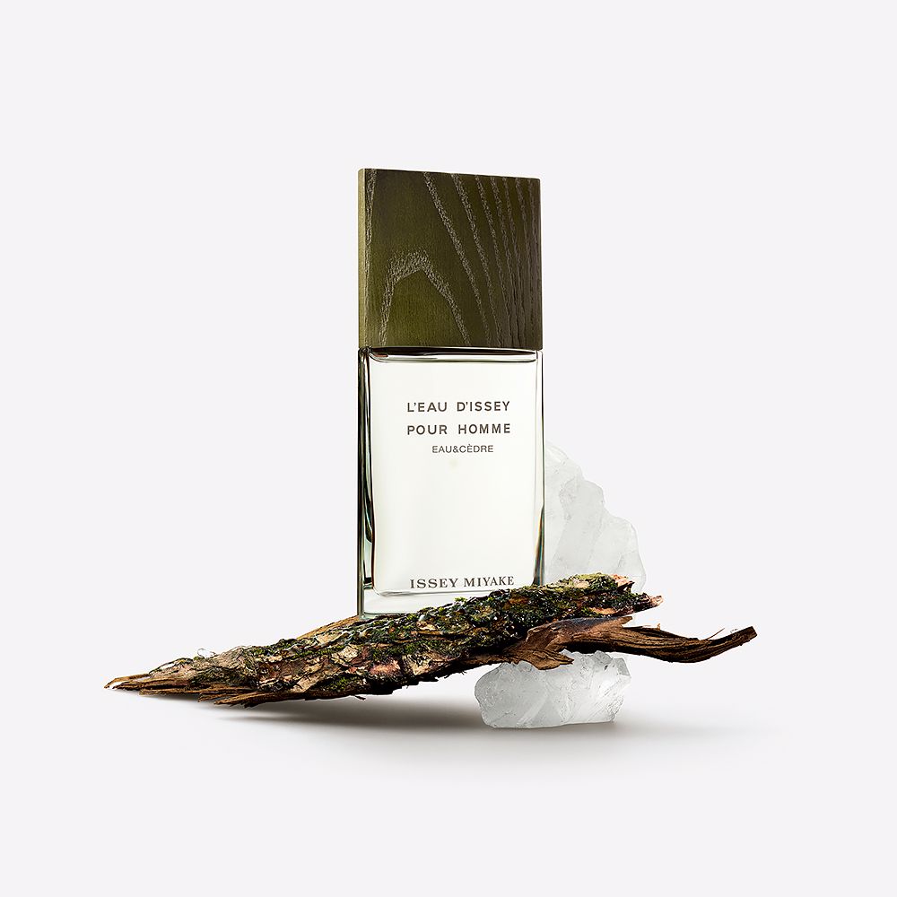Issey Miyake L’EAU D’ISSEY POUR HOMME EAU & CEDRE Offerta Pasqua