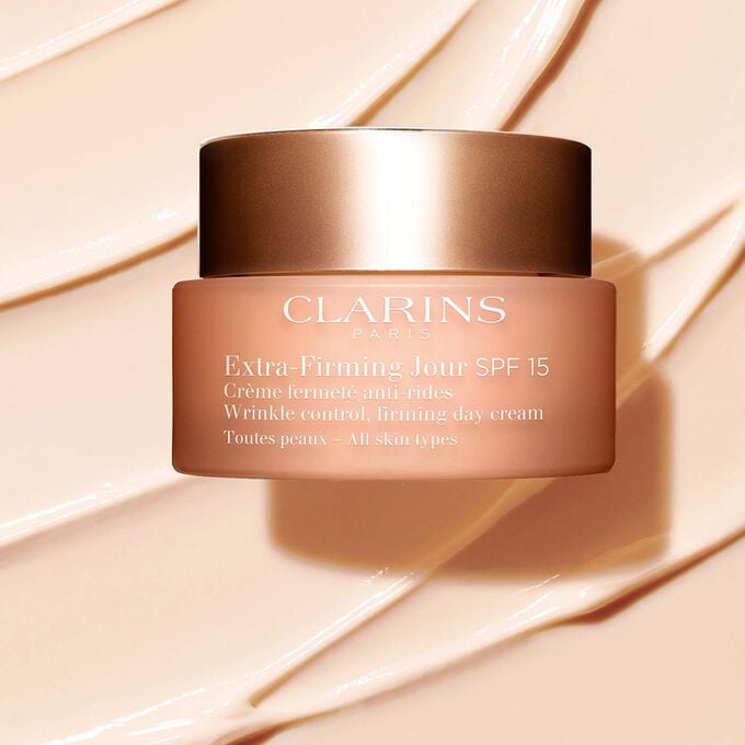 Clarins Extra-Firming Crema Antirughe SPF 15 Tutti i tipi di pelle ACQUISTA ORA