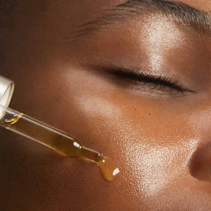 Clarins pelle secca o arrossata Grande vendita